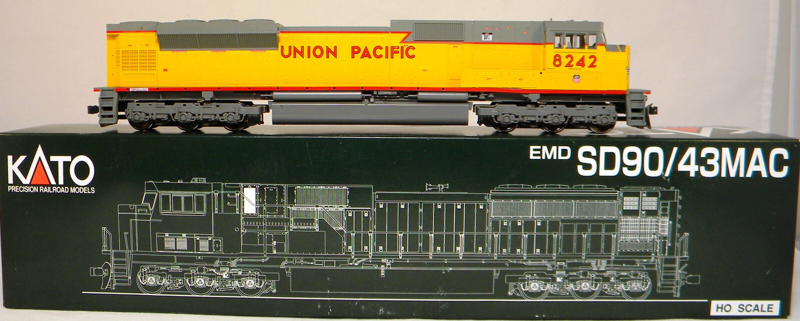 KATO HOゲージ SD90/43MAC 37-6362 #8242 HO Scale Kato 37-6362 SD90/43MAC w/Soundtraxx DCC/Sound UP
