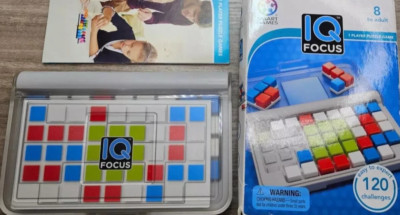 SmartGames IQ Focus Cognitive Skill-Building Travel Game w/Portable Case MINT!