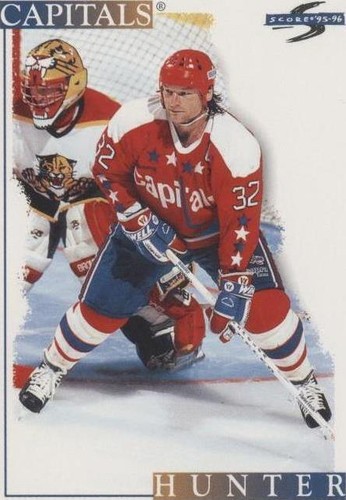 1995-96 Score - Dale Hunter #107