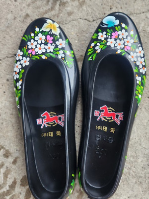 Handmade Women' floral Rubber Shoes  Korean Tradition Shoes