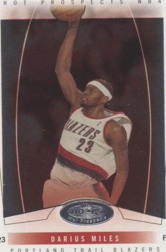 2004-05 Hoops Hot Prospects - Darius Miles #4