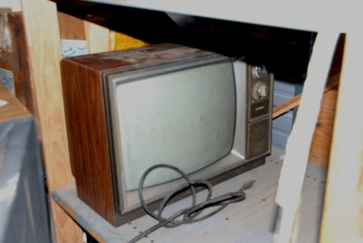 10 non-working vintage TV sets televisions for parts or movie props (Alabama)