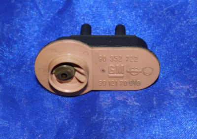 Temperaturschalter Luftansaugung 90352722 Opel Ascona Astra Corsa 