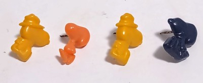 VINTAGE SNOOPY 3D PUSHPIN COLLECTIBLE LOT OF 4 PINS BY PLYMOUTH INC.