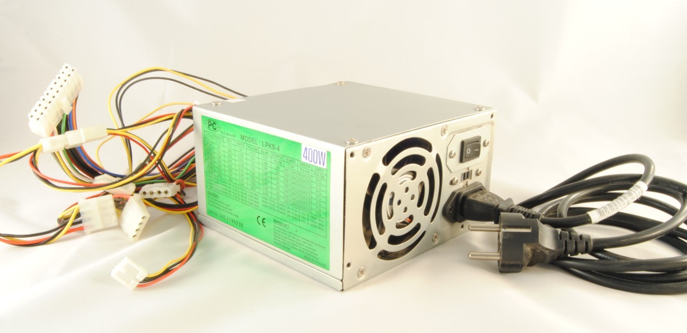 ALIMENTATORE ATX per PC by Linkworld modello LPK9-4 da 400W usato