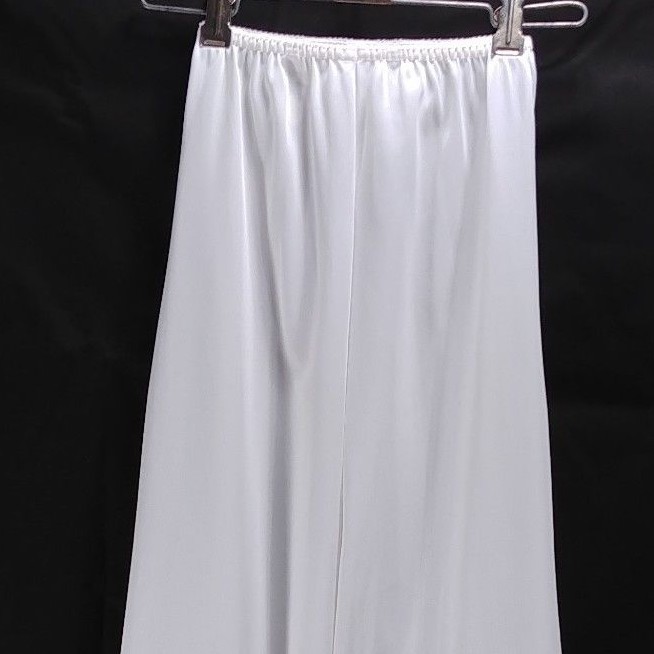 Half Slip Size Small White Antron Nylon 13