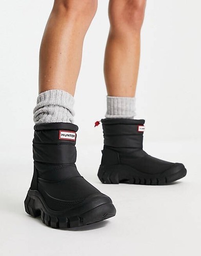 【ハンター】HUNTER Womens INTREPID SHORT  BOOT-White Buy Hunter Womens Short Intrepid Snow Boots from Next USA