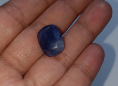 Natural Srilankan Blue Sapphire Gemstone, untreated 14.05 cts. 100% naturalstone