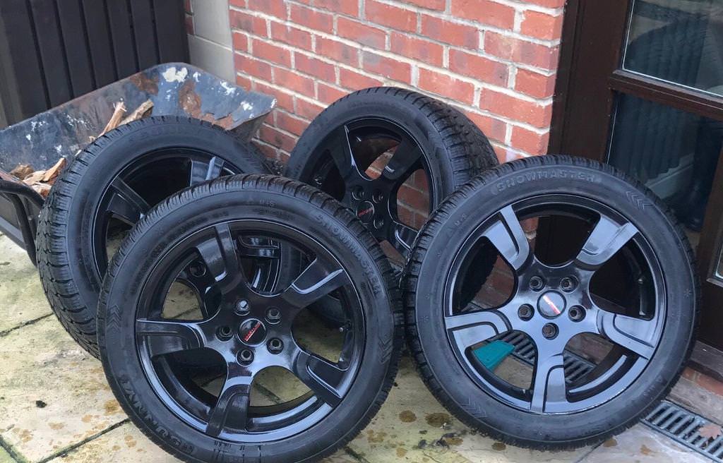 **NOW SOLD** VW T5 Sportline (genuine) 18” Alloy Wheels & Snow Tyres