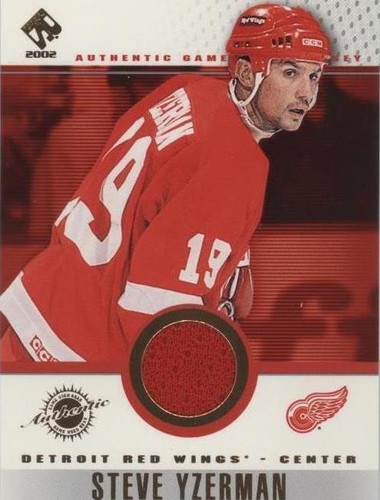 2001-02 Pacific Private Stock - Steve Yzerman #45