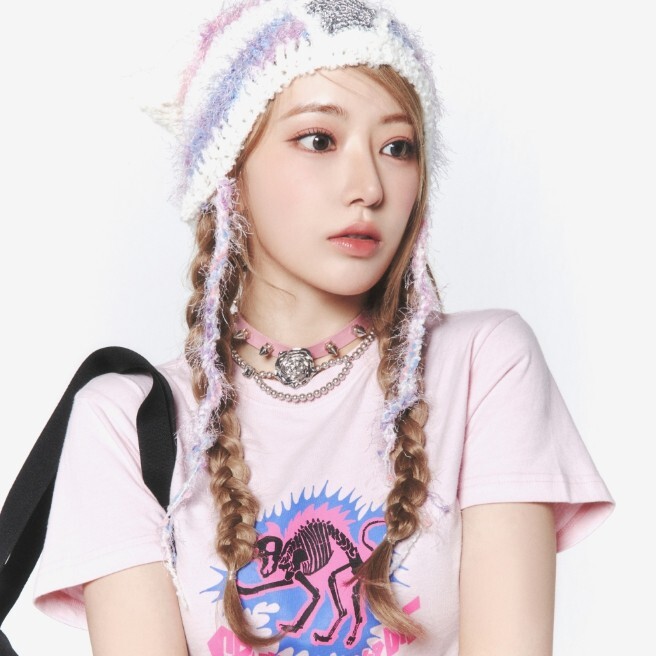 国内完売品 新品 未開封LE SSERAFIM CROCHET HAT サクラ LE SSERAFIM Official Brand MERCH Authentic SAKURA Design