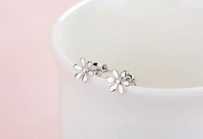 Super Adorable Tiny Flower Daisy Silver SP Stud Earrings