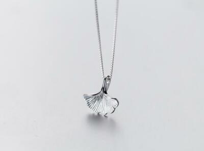 Silver SP Adorable Ginkgo Biloba Plant Leaf Pendant Necklace