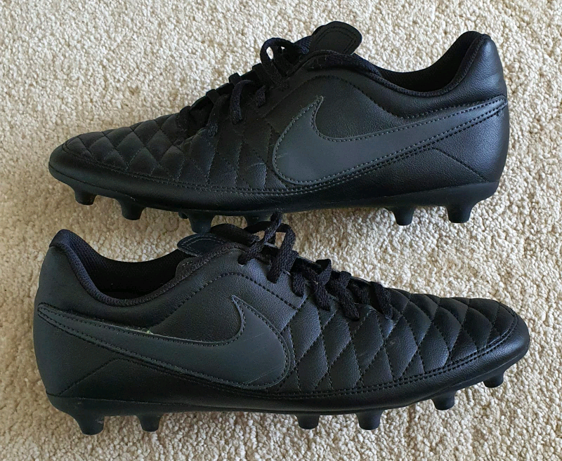 Football boots size 10 mens Clearance