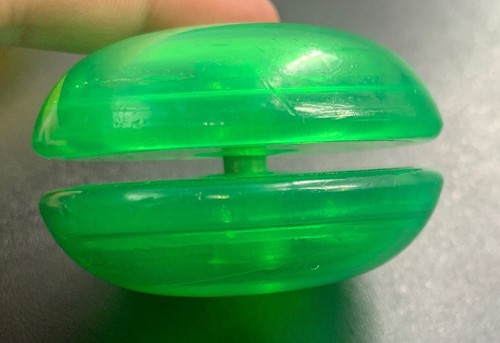 Vintage Lot 2 Duncan Gold Cup Yo-Yo Glitter 