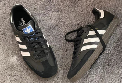 Classic black and white adidas online