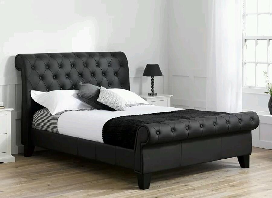 King Size Real Leather Black Sleigh bed in Castleford, West Yorkshire