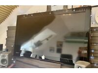 Large Screen 46 inch Television - Fantastic Condition