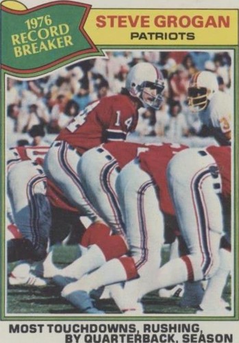 1977 Topps Steve Grogan #451