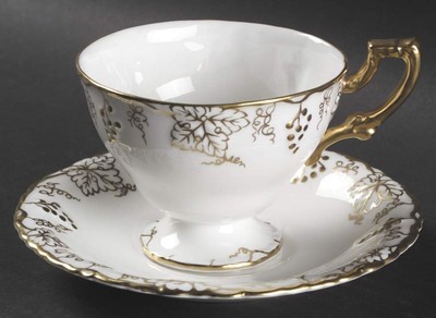 Royal Crown Derby Vine Gold Cup & Saucer 544867