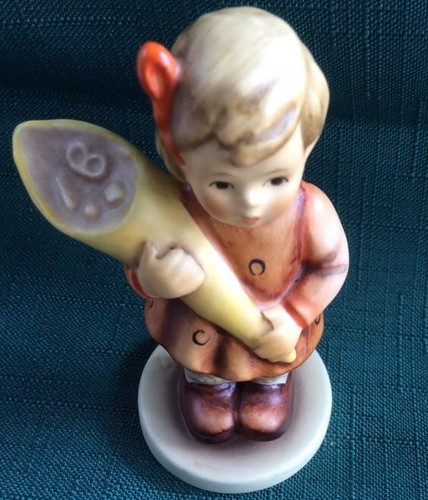 HUMMEL GOEBEL FIGURINE	549 3/0	TMK 7. A Sweet Offering
