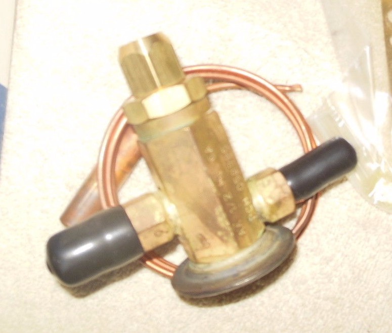 EMERSON THERMAL EXPANSION VALVE #101877 / 1/2 TON / 134A - 401A - R12