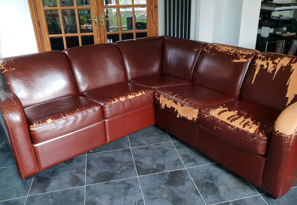 FREE corner leather settee in Coventry, West Midlands Gumtree