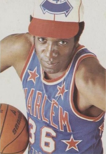 1971 Fleer Harlem Globetrotters - Meadowlark Lemon #17