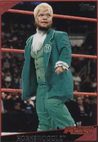 2009 Topps WWE - Hornswoggle #28