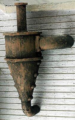 DUST Collector attaches right to your walls N Scale 4 pack unpainted details