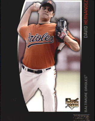 2009 (ORIOLES) Topps Unique #152 David Hernandez Rookie Baseball Card /2699. rookie card picture