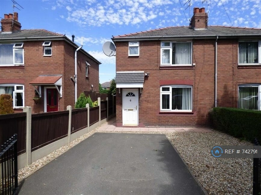 3 bedroom house in Badger Avenue, Crewe, CW1 (3 bed) (742791) in Crewe, Cheshire Gumtree