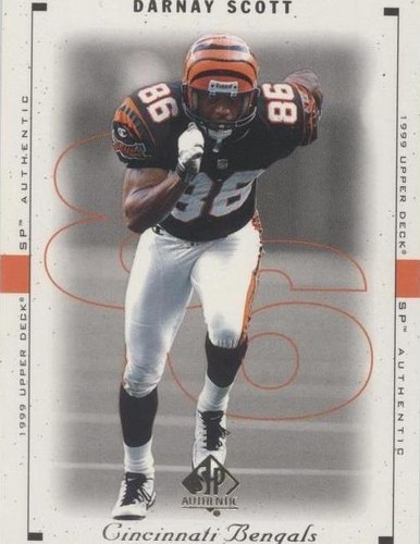 1999 SP Authentic Darnay Scott #18