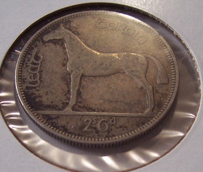 IRELAND 1/2  ONE HALF CROWN SILVER COIN