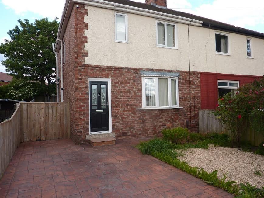 Ideal Location, Beautifully Presented 3 Bedroom Semi in Durham Grove