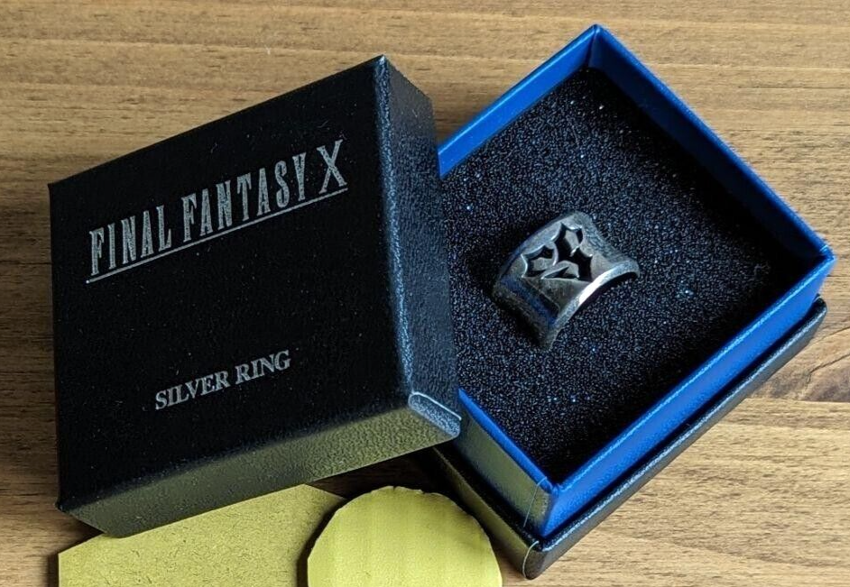 FINAL FANTASY X TIDUS レザーブレスレット　中古 Final fantasy X ティーダ ブレスレット シルバー SILVER｜Yahoo