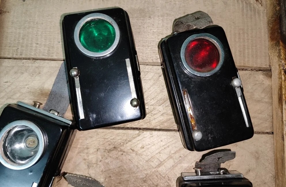 1pcs USSR Soviet Russian Signal Flashlight KSF Morse button Original Vintage NEW