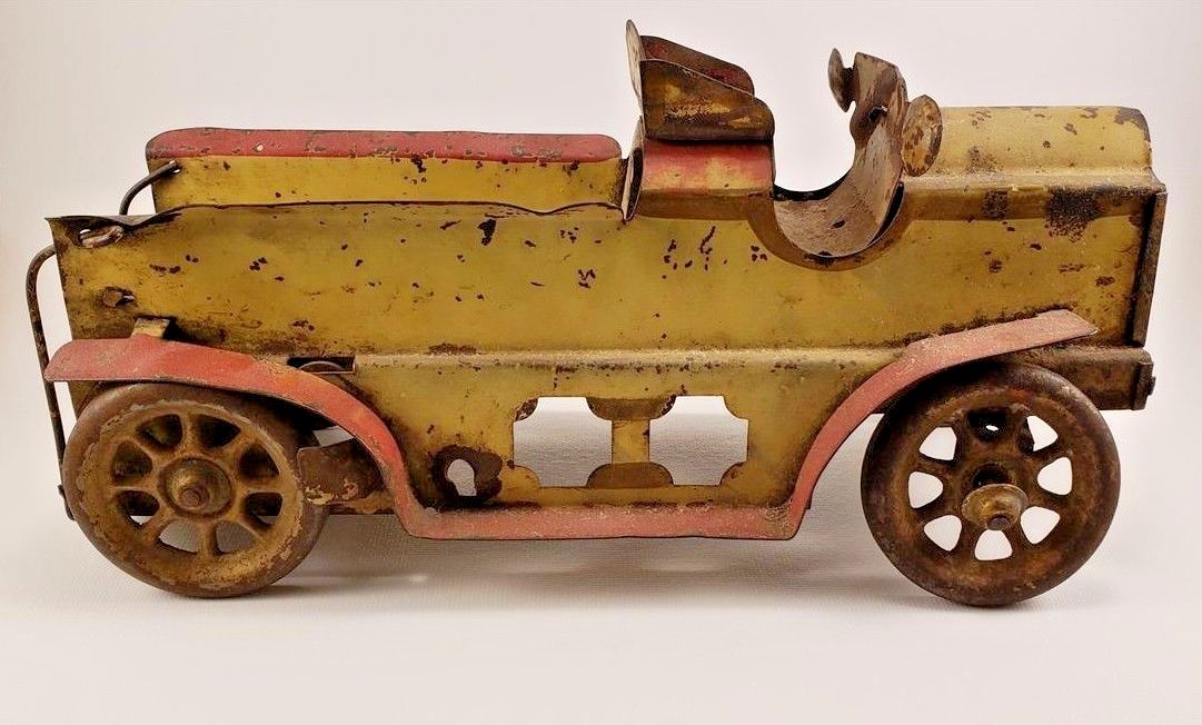 Antique Hill Climber Pressed Steel Tin Truck D.P. Clark 11