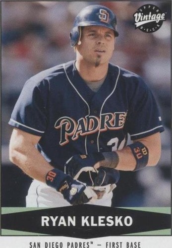 2004 Upper Deck Vintage - Ryan Klesko #221