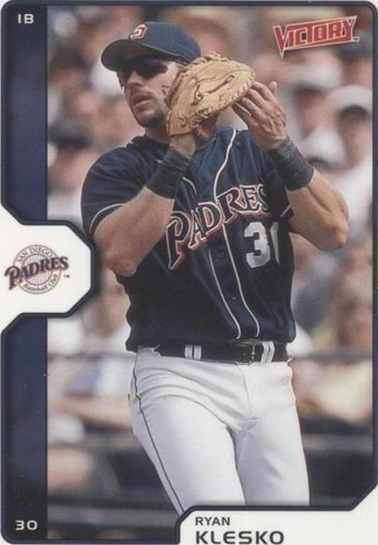 2002 Upper Deck Victory - Ryan Klesko #416