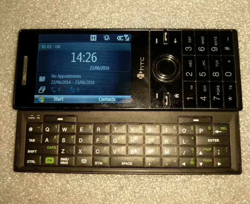 HTC S740 RARE VINTAGE UNLOCKED MOBILE PHONE in Blackburn, Lancashire