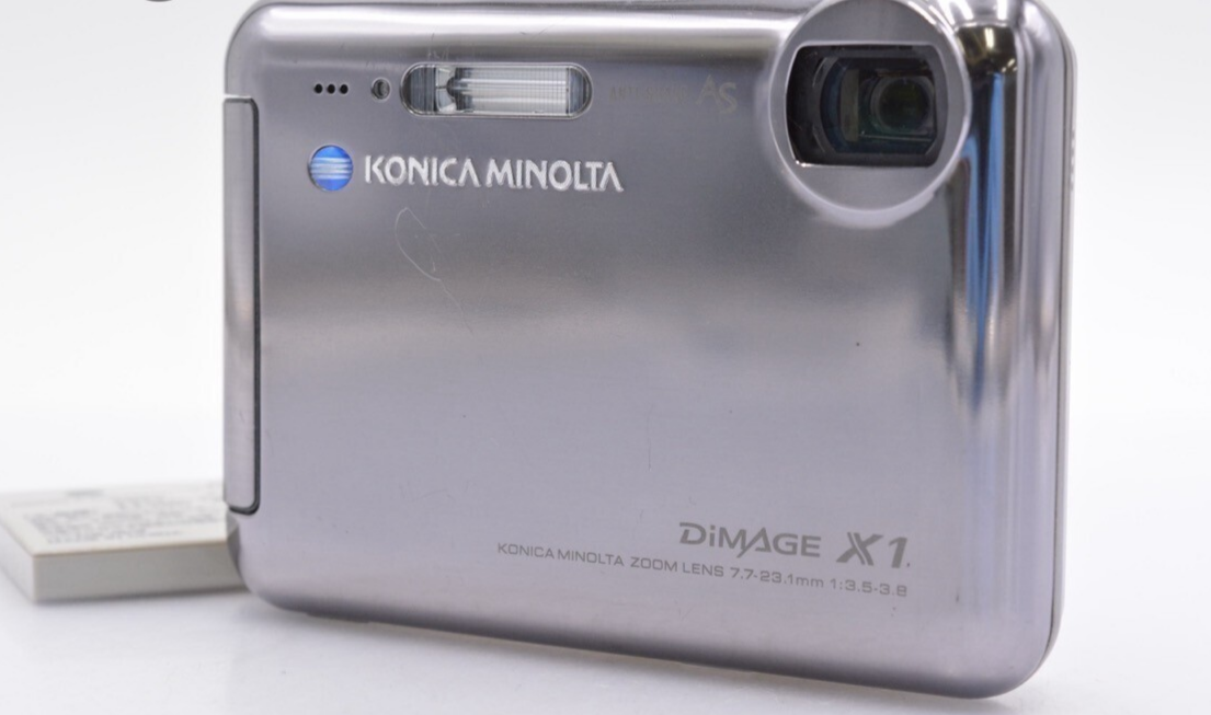 Konica Minolta Dimage X1 8.0 MP Digital Camera Silver Used