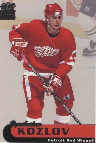 1999-00 Pacific Paramount - Vyacheslav Kozlov #81