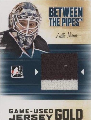 2010-11 In the Game Between the Pipes - Antti Niemi #M-01
