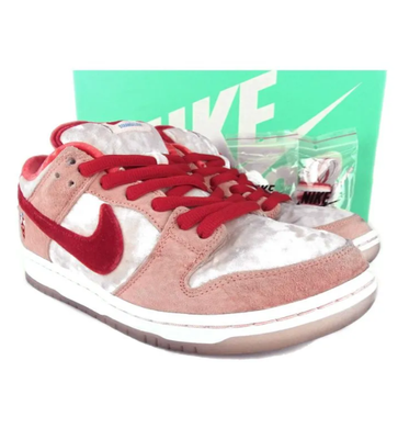 Nike sb dunk online low pro x strangelove