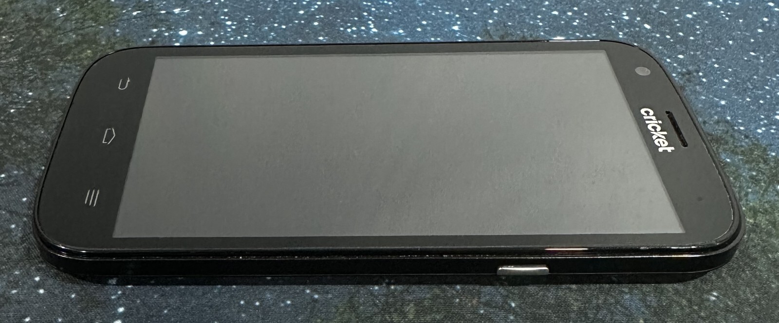 スマートフォン ZTE Grand X Z777 - (Cricket) Smartphone GSM - 4G/LTE - Black