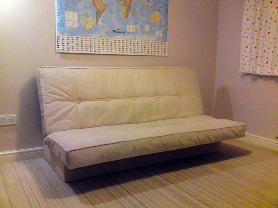 *REDUCED* Triple sofa/Double bed sofabed Click Clack mechanism in