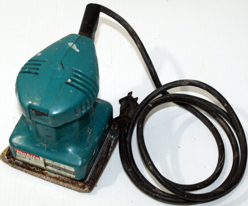 Makita Finishing Sander BO4552 Handheld Palm Power Tool ONLY Works FREE