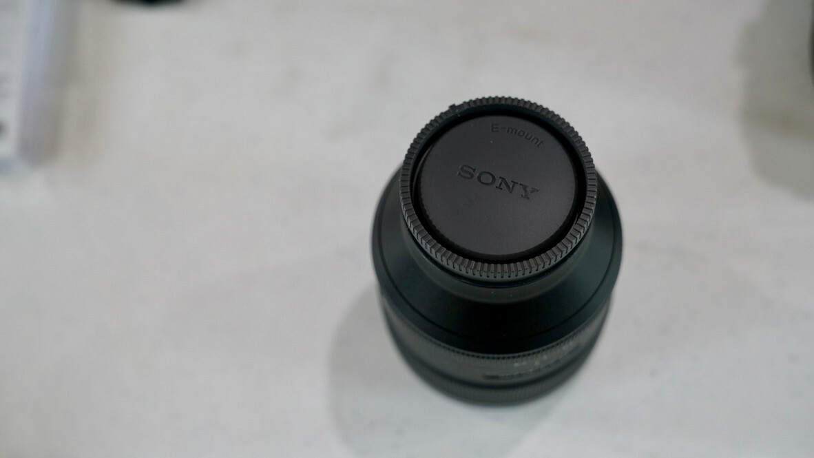 Sony G-Series 85mm F/1.4 GM FE Lens. Light use. Everything shown in pictures.