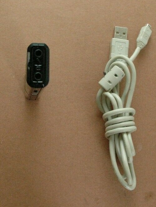 Nezz Model SVR-P3495 digital voice recorder, 32mb with cable to transfer to PC